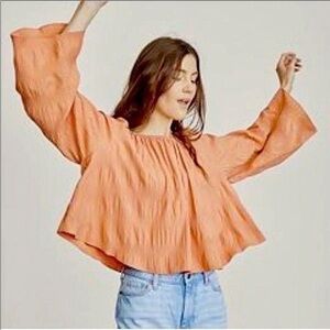 Elizabeth and James umber bell sleeve blouse size medium